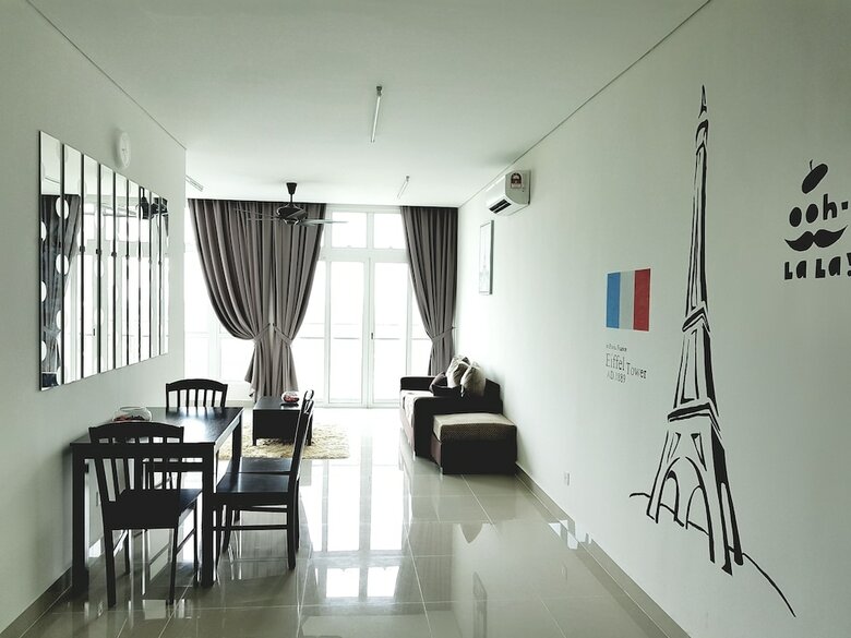 Apartamentos Holi 1medini Suites