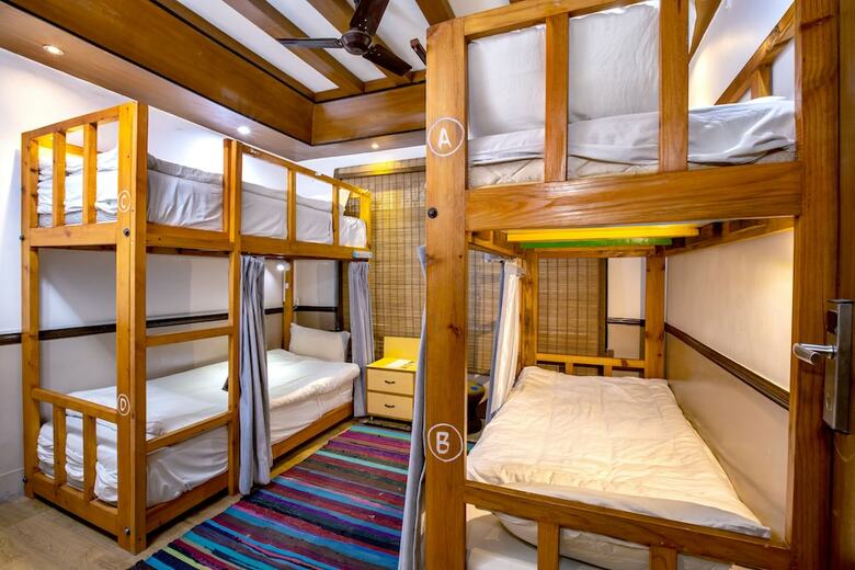 Shangri-la Boutique Hotel