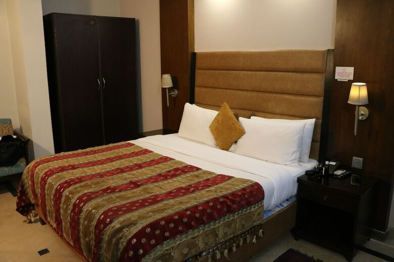 Hotel Comfort Residency