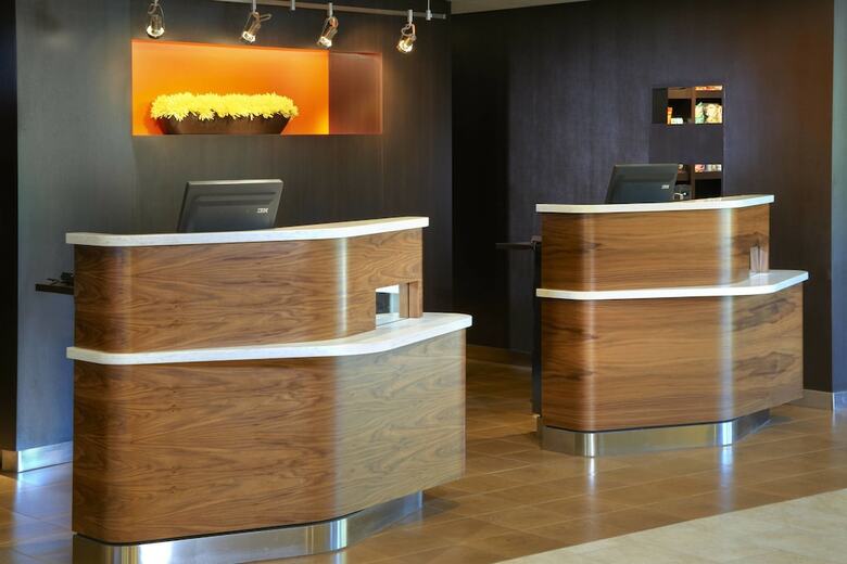 Hotel Courtyard By Marriott Columbus Worthington