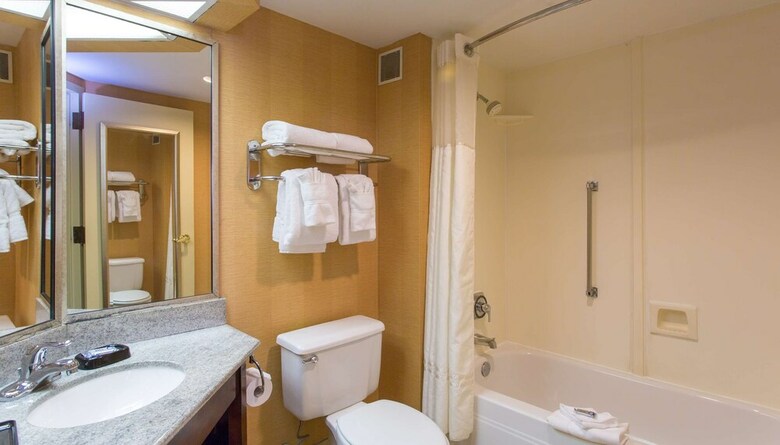 Hotel Studios And Suites 4 Less Western Branch