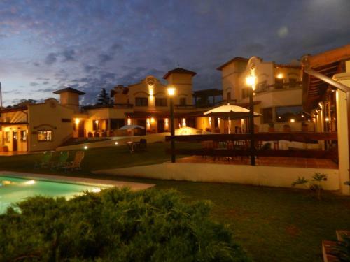 Posada Raices Del Carolino - Suites De Altagracia