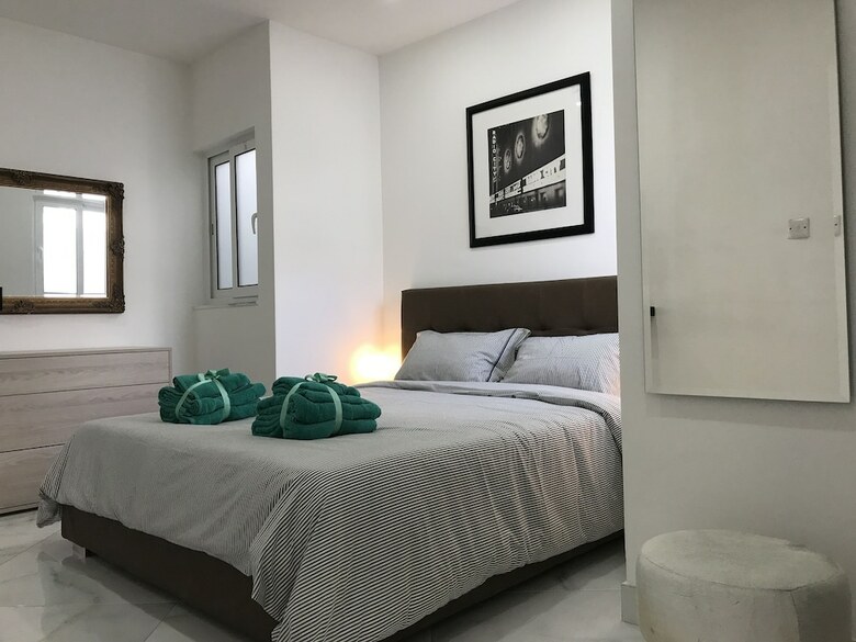 Hotel Isola Del Mar Home