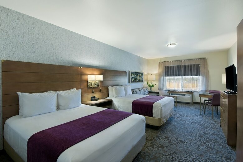 Hotel Oxford Suites Sonoma County