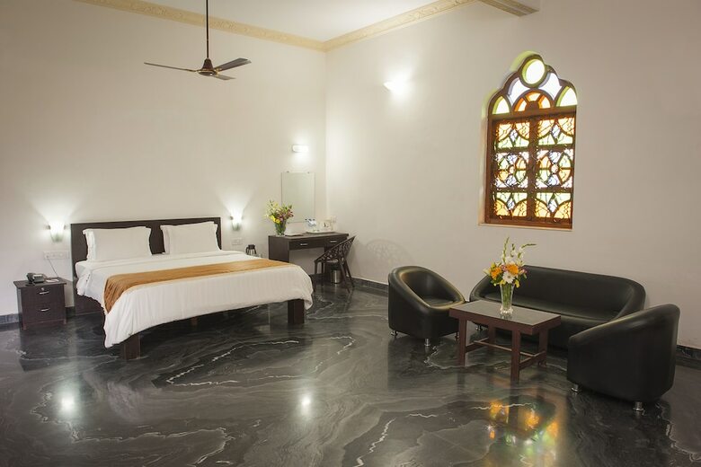 Hotel Le Pearl Goa Resort & Spa