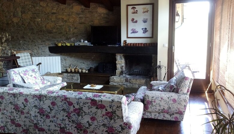 Casa Rural Paller I Cort Del Pairot