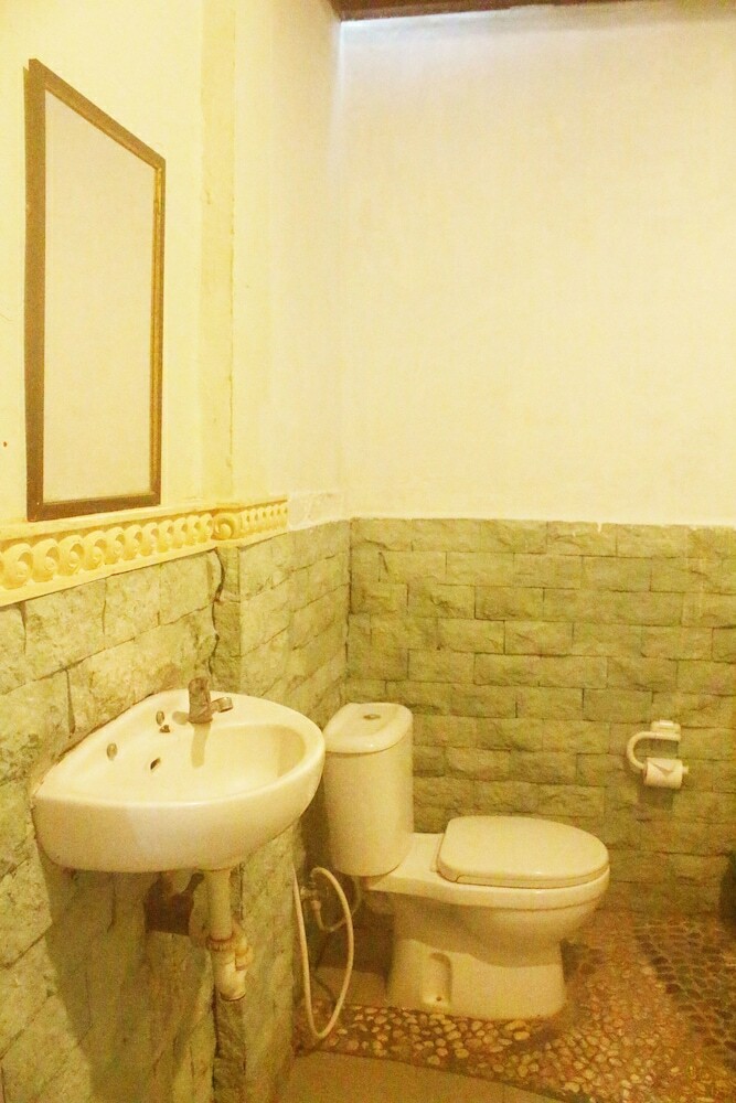 Hana Kuta Beach Hotel