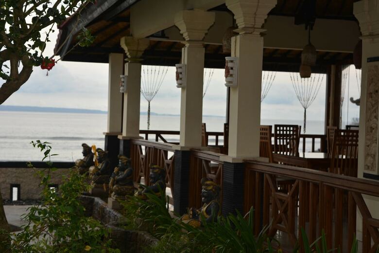 Hotel Segara Wangi Beach Cottages
