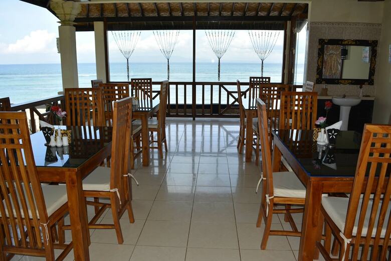 Hotel Segara Wangi Beach Cottages
