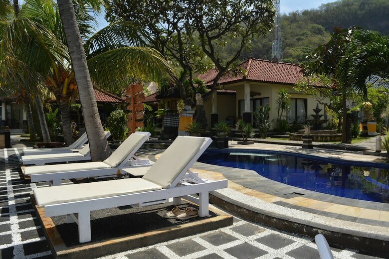 Hotel Segara Wangi Beach Cottages