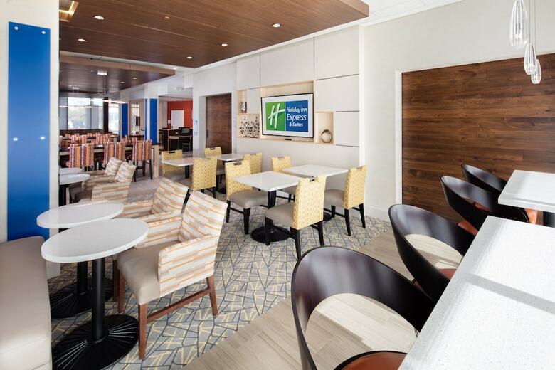 Hotel Holiday Inn Express & Suites East Peoria - Riverfront