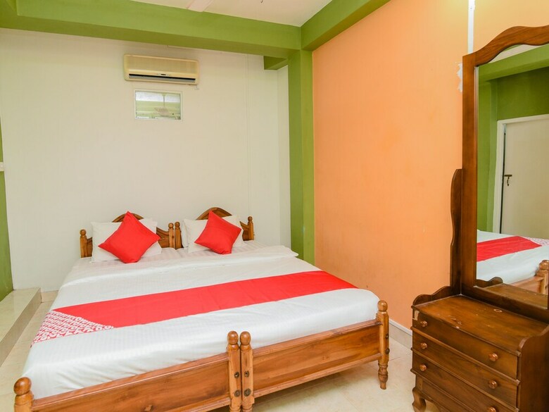 Hotel Oyo 353 Blue Heaven Guest House
