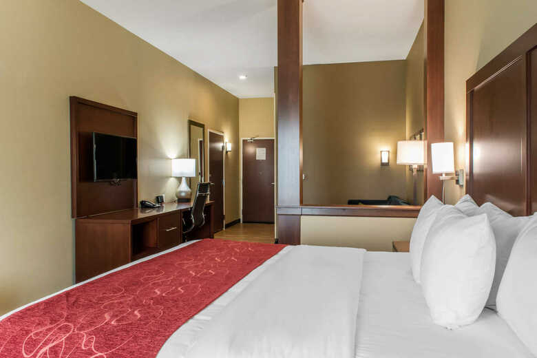 Hotel Comfort Suites