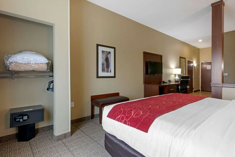 Hotel Comfort Suites
