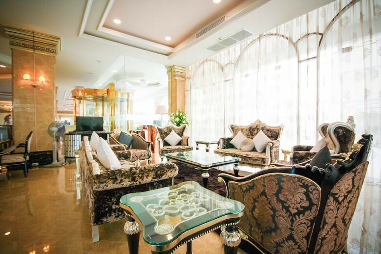 Hotel Lk Crystal Ville