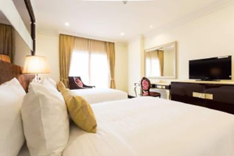Hotel Lk Crystal Ville