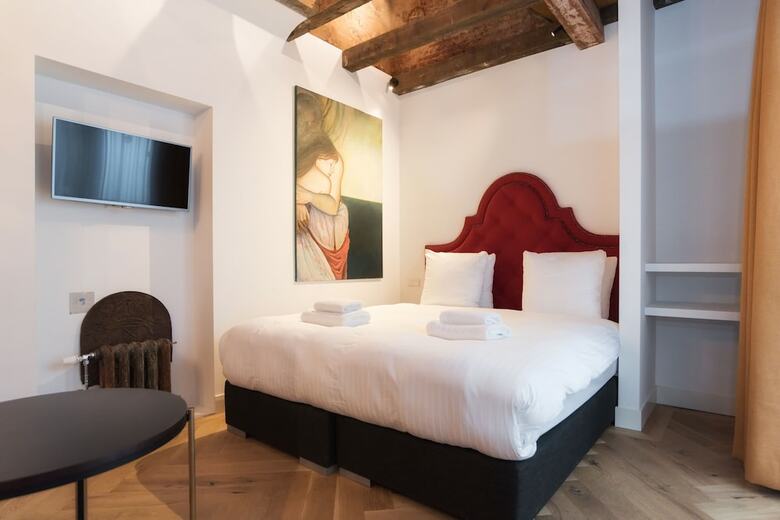 Apartamentos Harbour Suites
