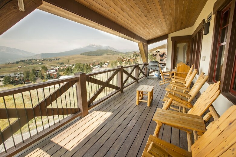 Westwall Lodge