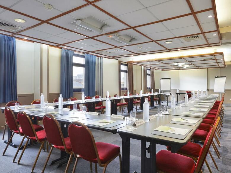 Hotel Kyriad Le Blanc Mesnil