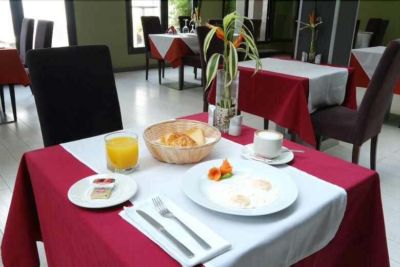Hotel Magno Suites