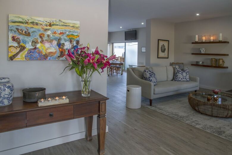 Bed & Breakfast Ocean Bay Guest House