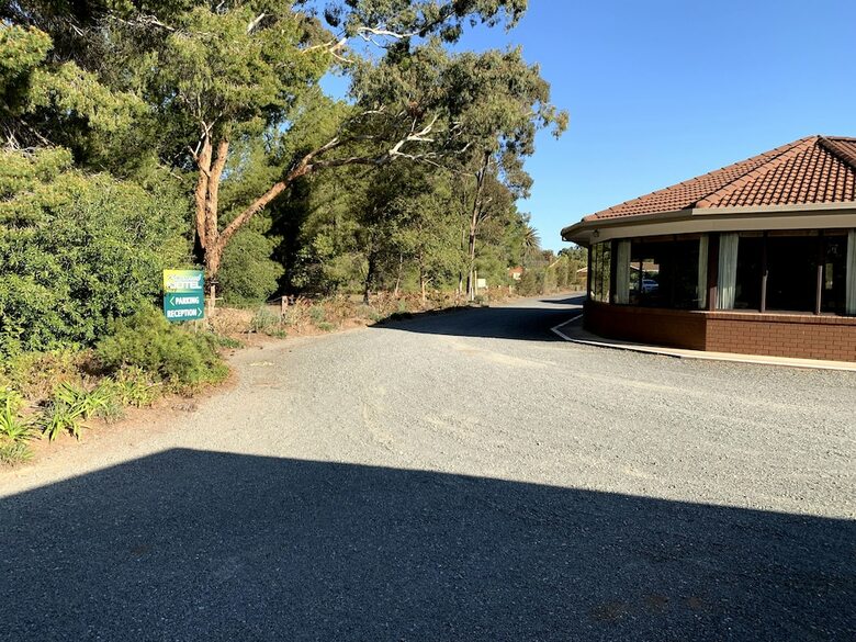Kingswood Motel