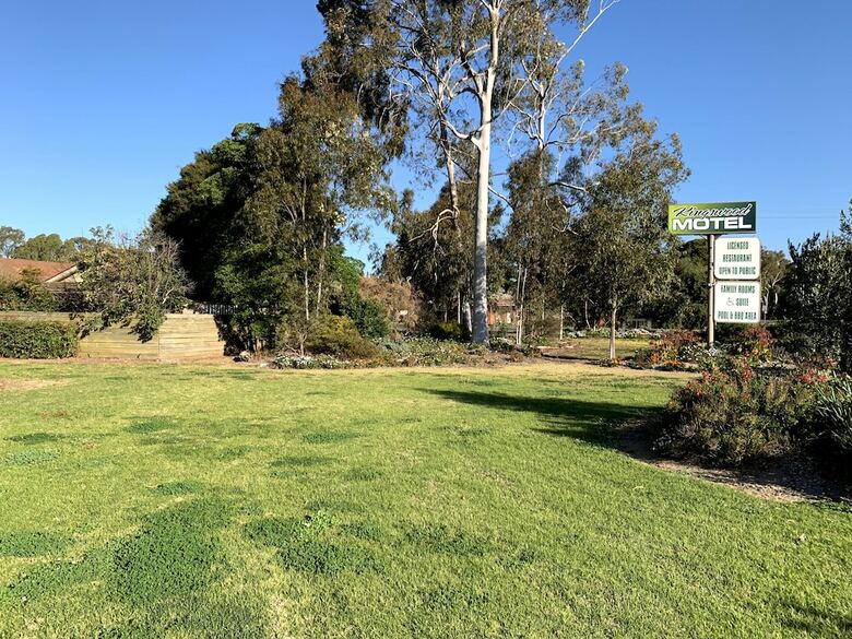 Kingswood Motel