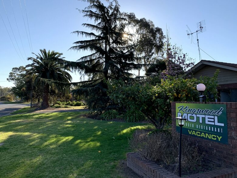 Kingswood Motel
