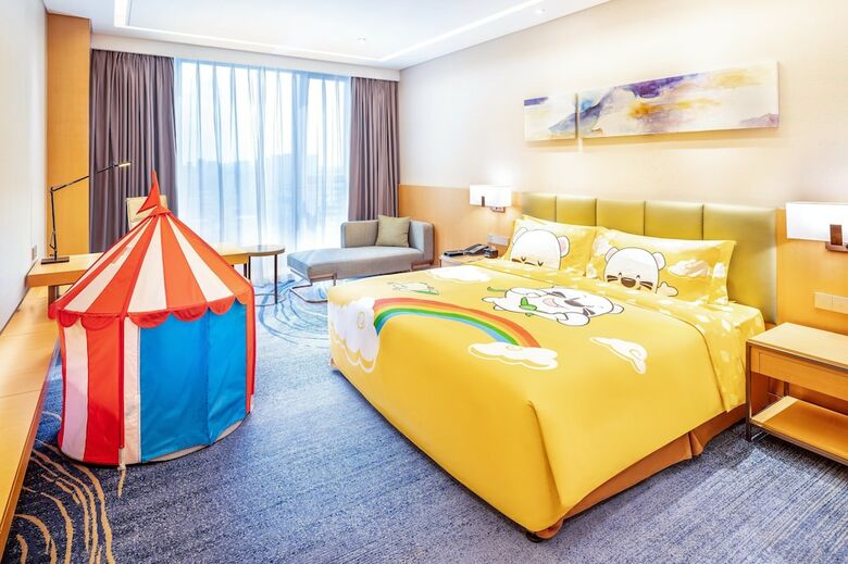 Hotel Holiday Inn Neijiang Riverside