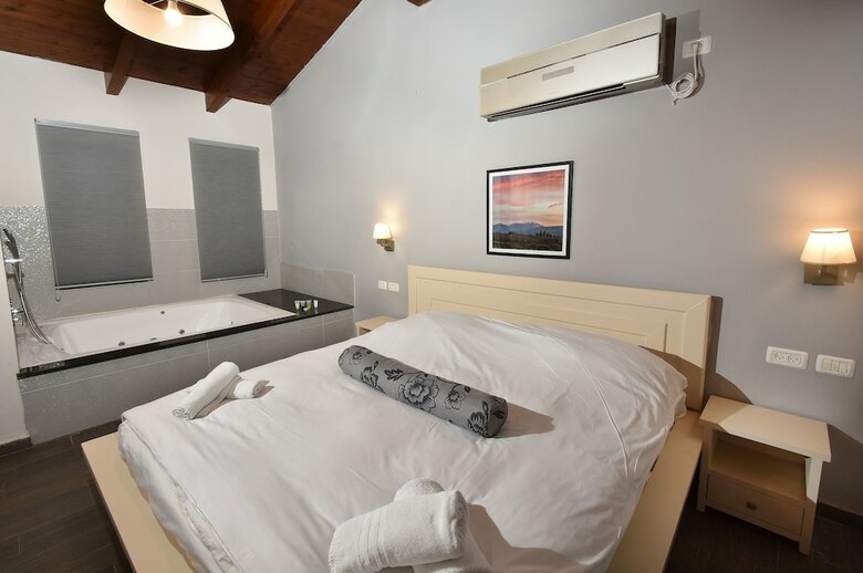 Halomot Naftali Luxury Boutique Hotel