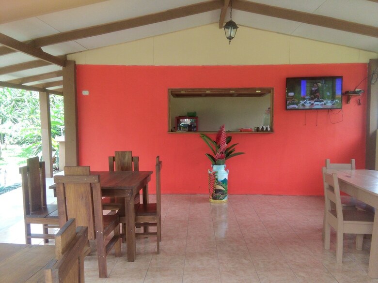 Hotel Paraiso Volcano Lodge