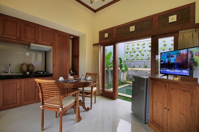Puri Hari Resort And Villas