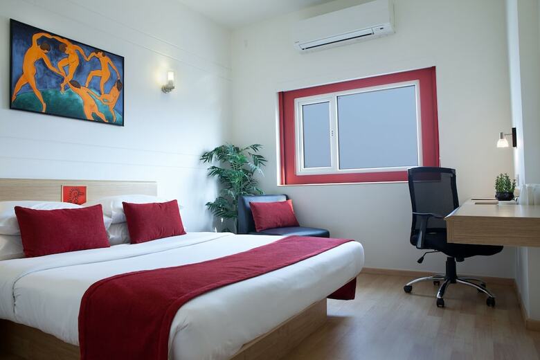 Red Fox Hotel Chandigarh