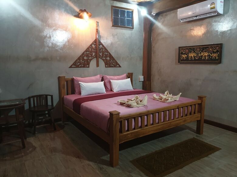 Hotel Kanecha's Home Lampang