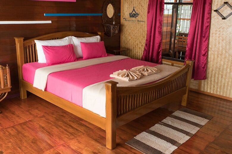 Hotel Kanecha's Home Lampang