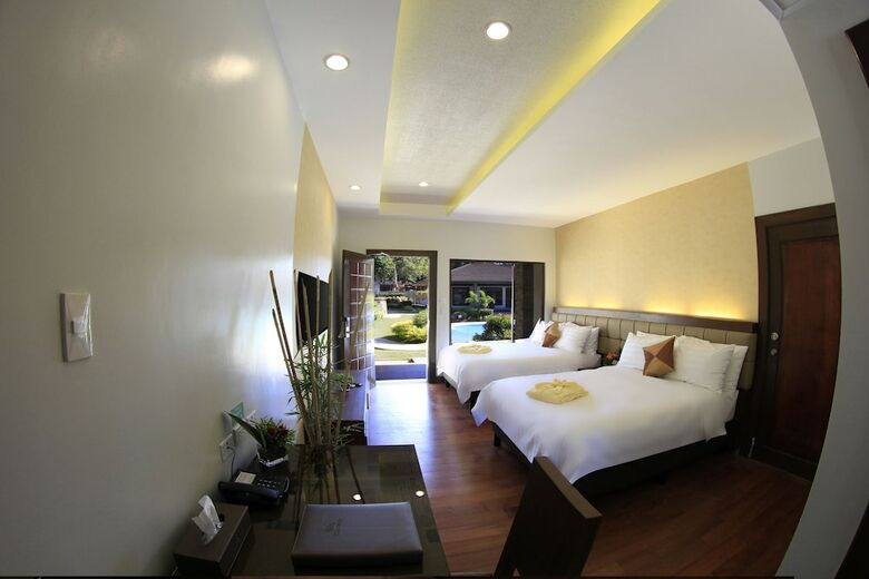 Hotel Coron Soleil Garden Resort