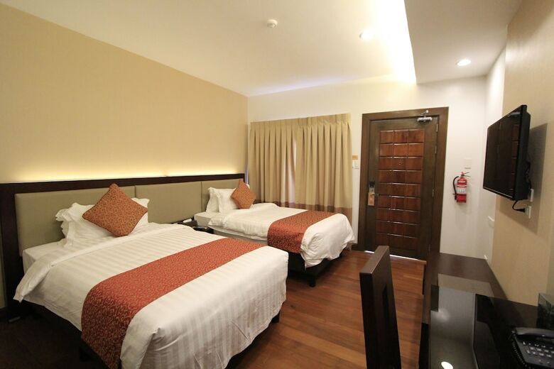 Hotel Coron Soleil Garden Resort