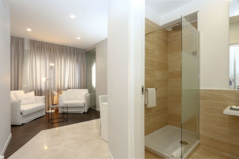 Hotel S Suites In Rome