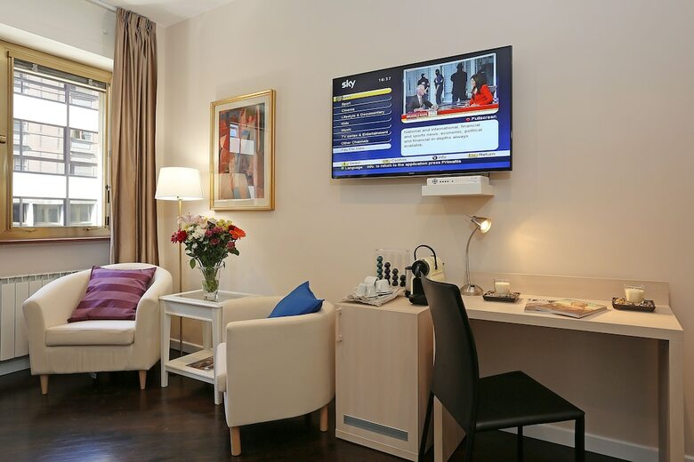 Hotel S Suites In Rome