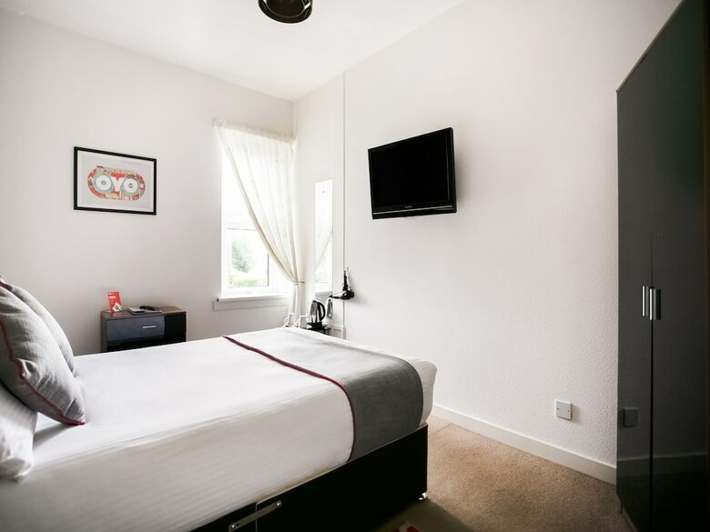 Oyo Corner Hotel