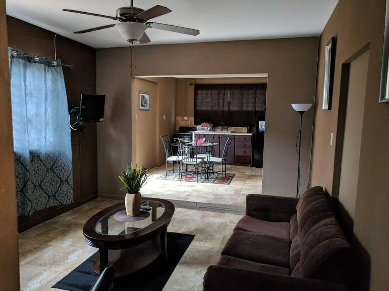 Hotel Rockhampton Retreat Guest House