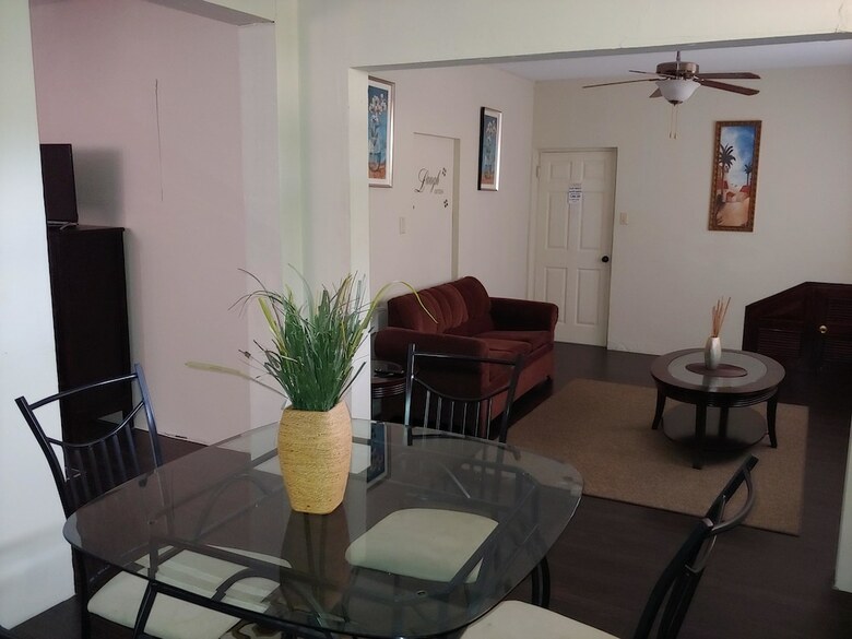 Hotel Rockhampton Retreat Guest House