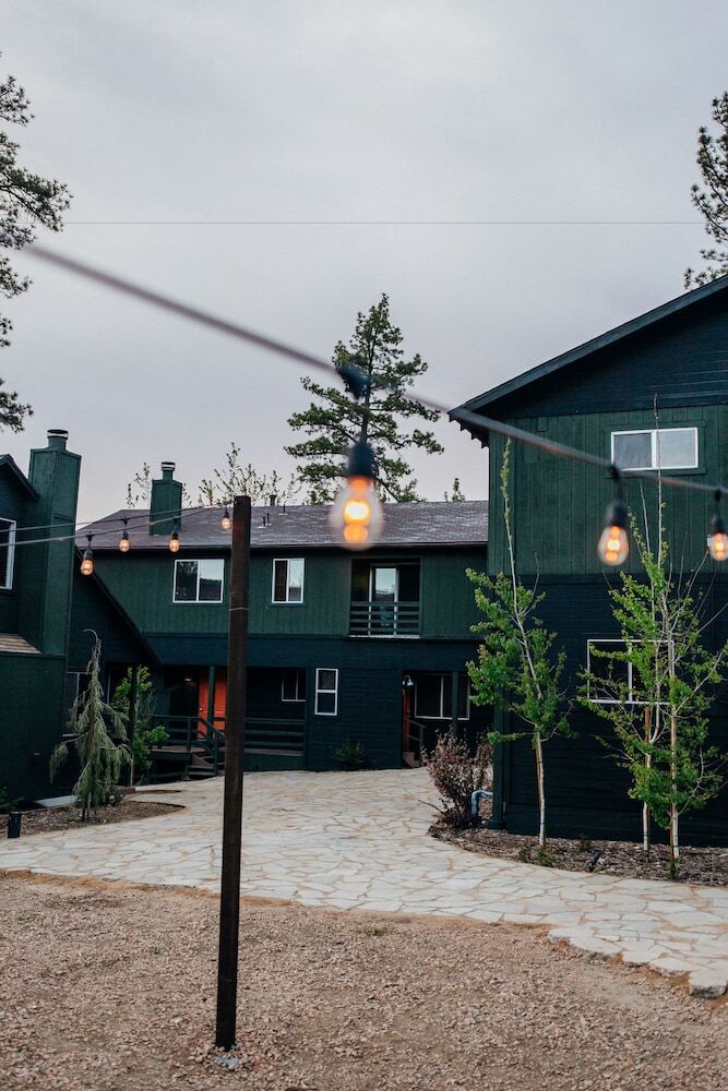 Cabana Noon Lodge At Mallard Bay