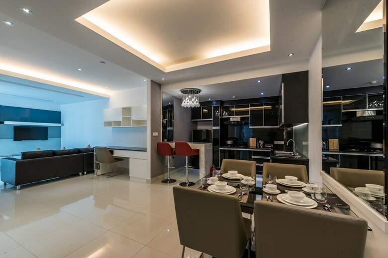 Hotel Naki Suites @ Silvertown