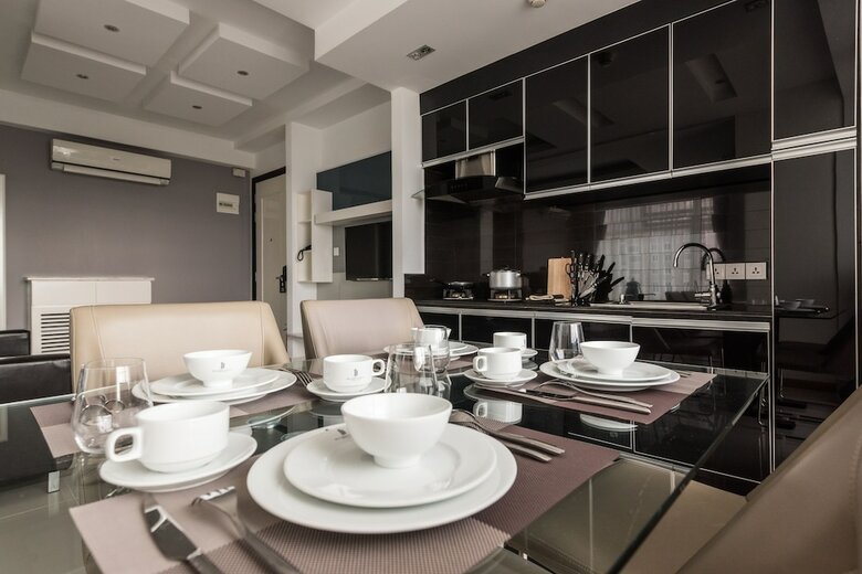 Hotel Naki Suites @ Silvertown