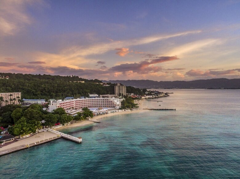 Hotel Royal Decameron Cornwall Beach All Inclusive