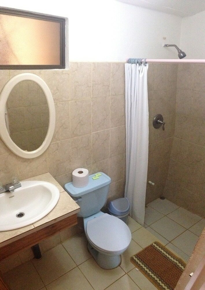 Hotel Cabinas Los Laureles