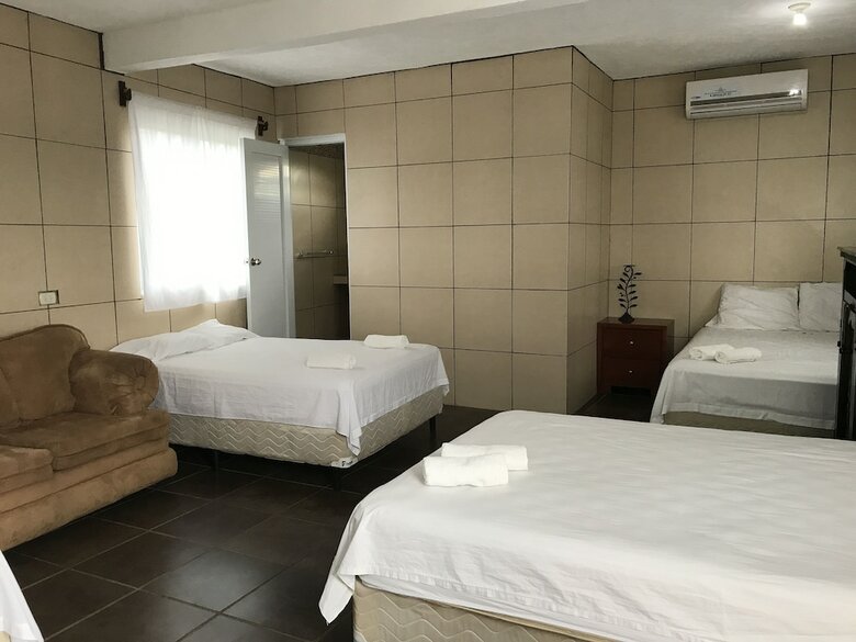 Mi Paraiso Hotel & Resort