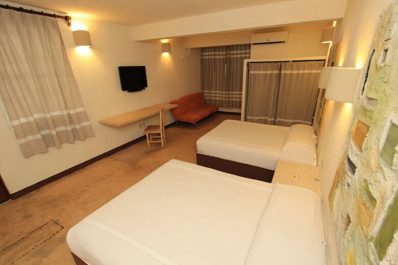 Hotel Plaza Tangolunda