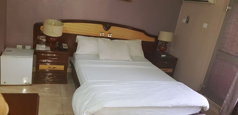 Excellence Hotel
